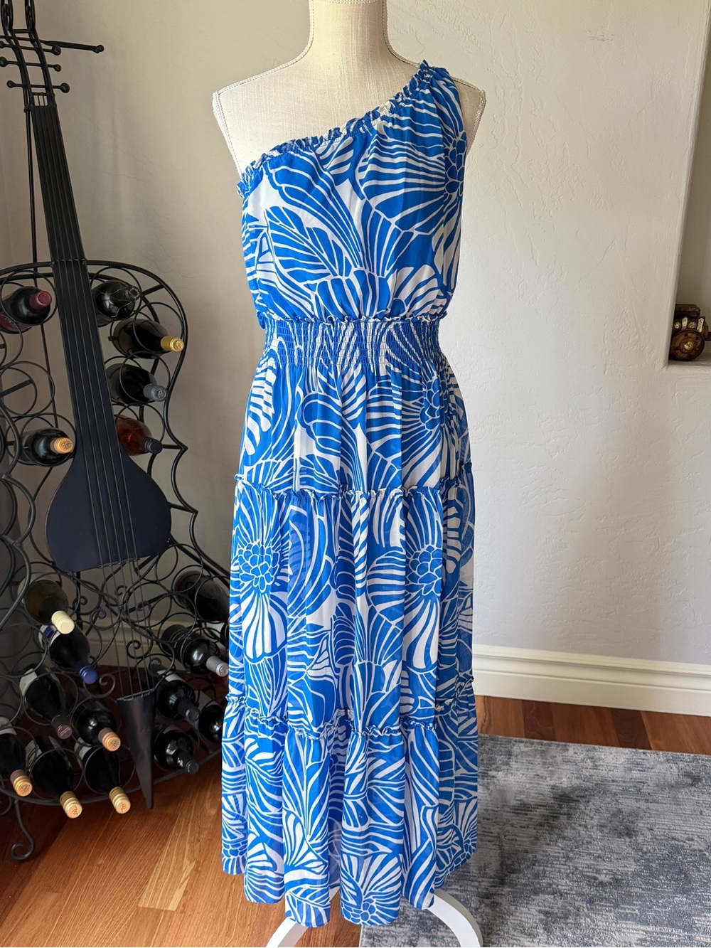 Taylor Women's One-Shoulder Blue & White Floral Maxi Dress Size 6